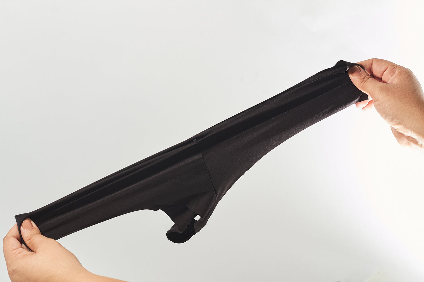 Tanga Brasilera invisible- Pack X3